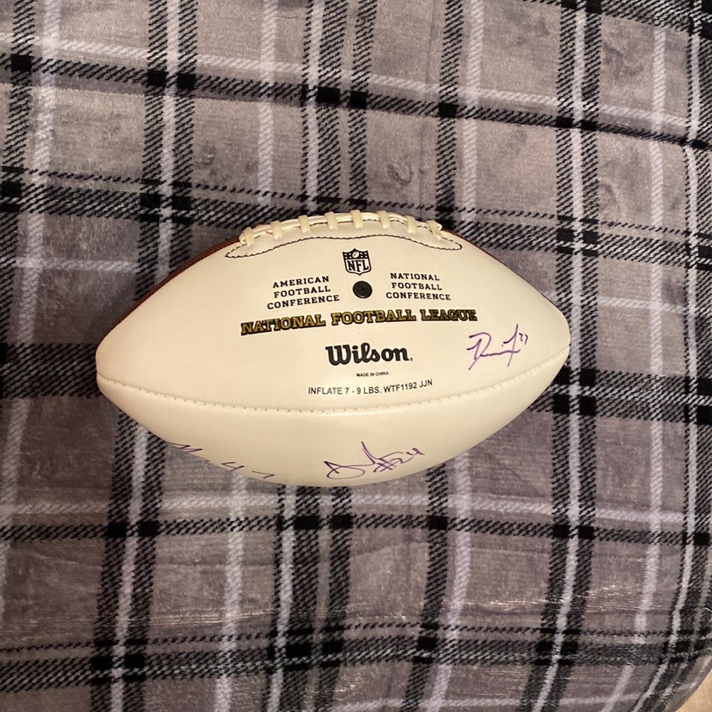 NYG *SIGNED FOOTBALL*
